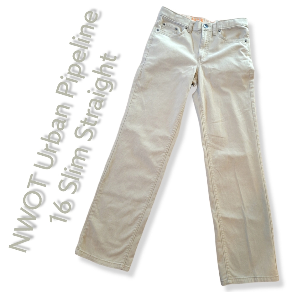 NWOT Urban Pipeline MaxWear Slim Straight Jeans